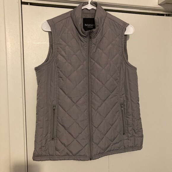 Quilted Zip Vest - Picture 1 of 5